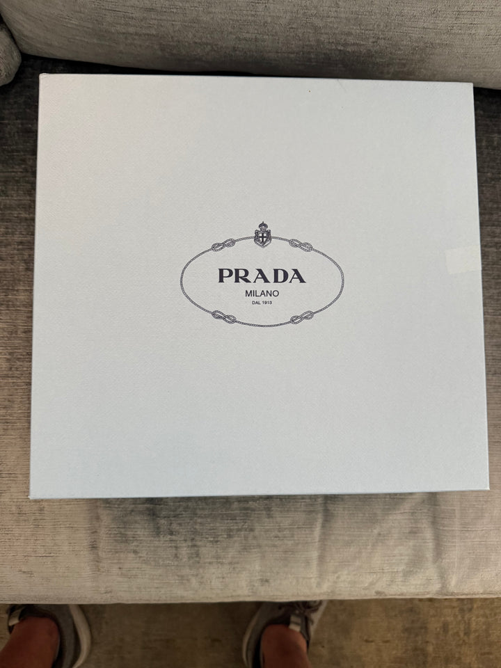 Lg Prada Box