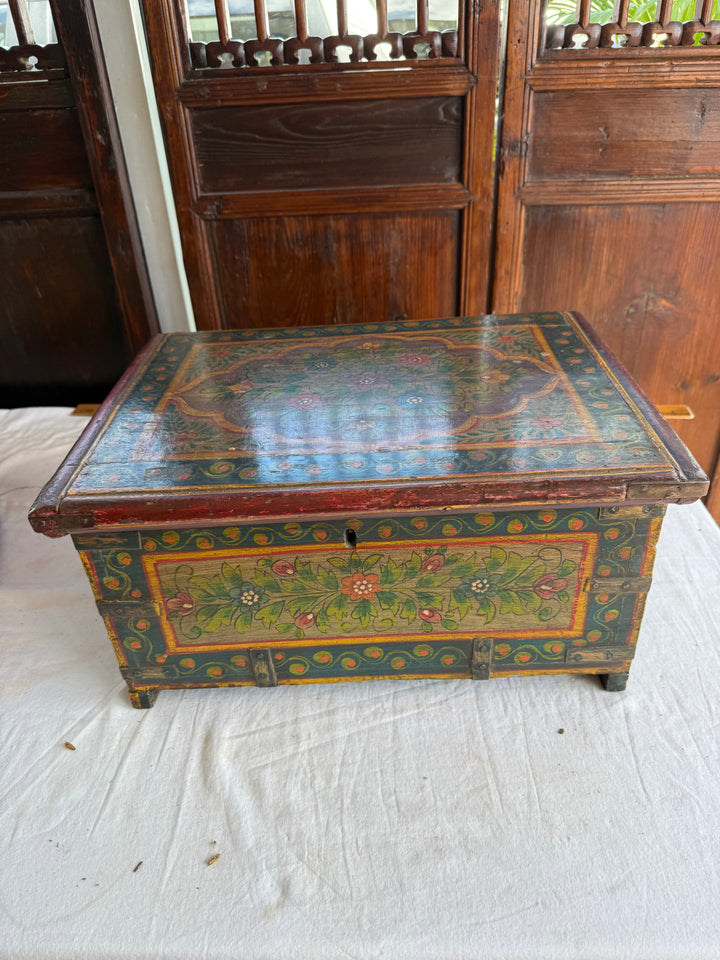 Handpainted Folls art style small trunk