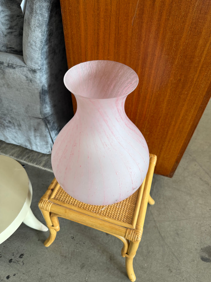 Pink swirl glass lamp