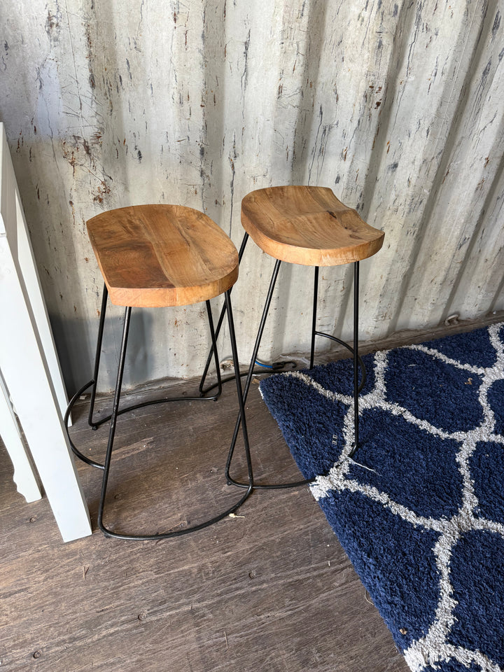 Pr Wood industrial stools