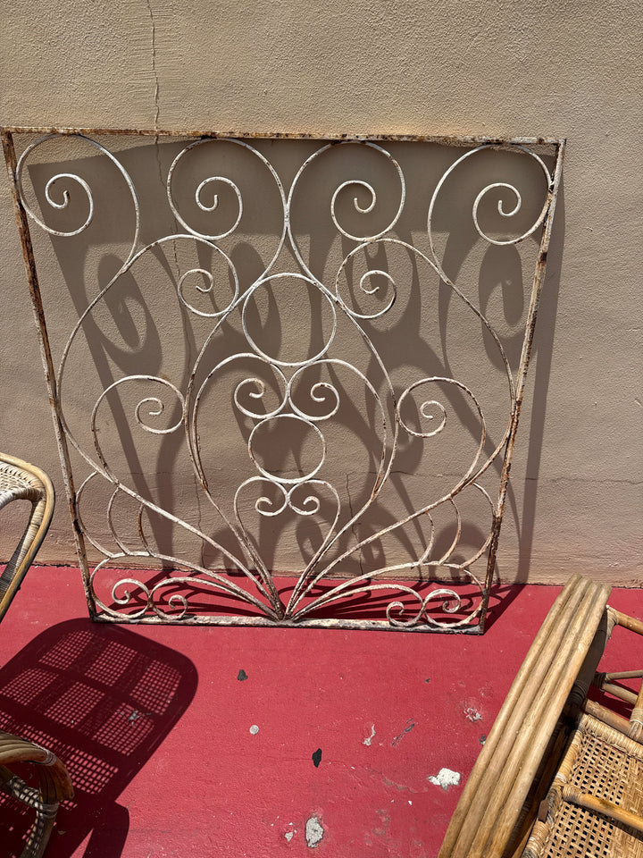 Vintage metal screen