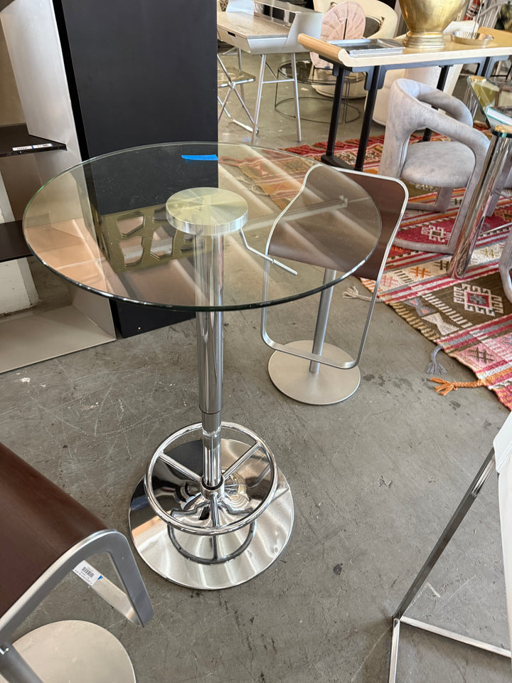 Modern adjustable bistro table