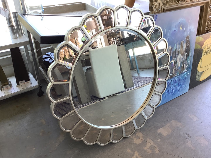 Round Mirror