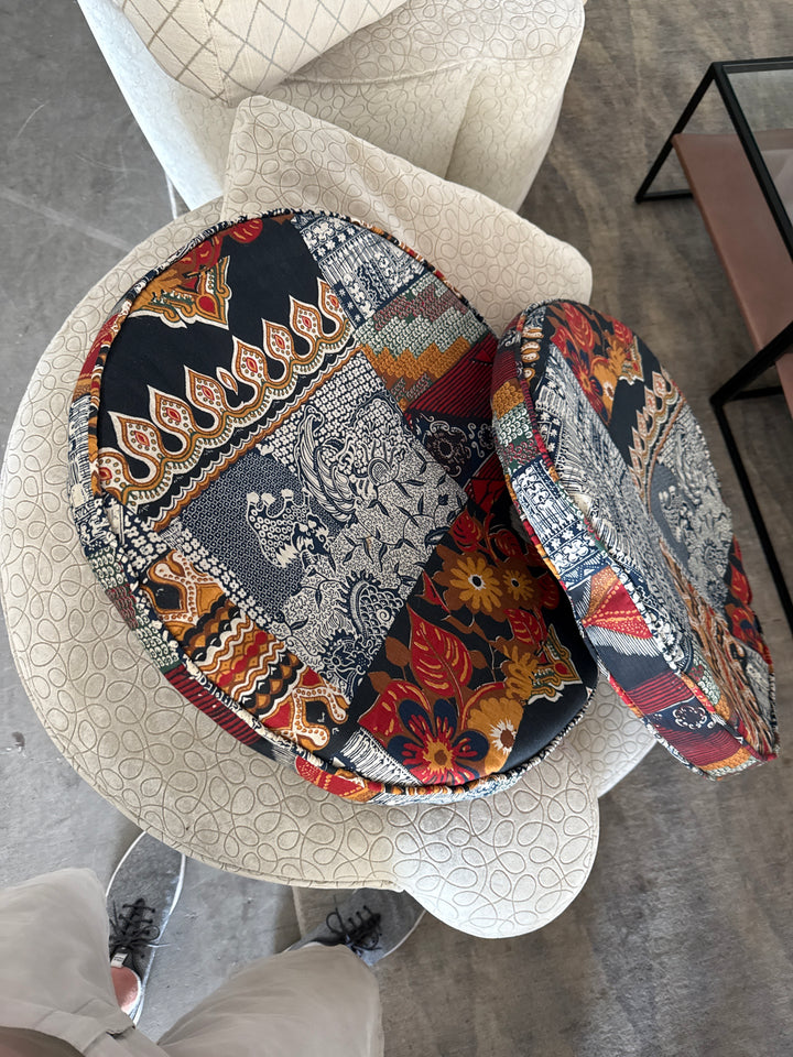 Pr around pattern cushions
