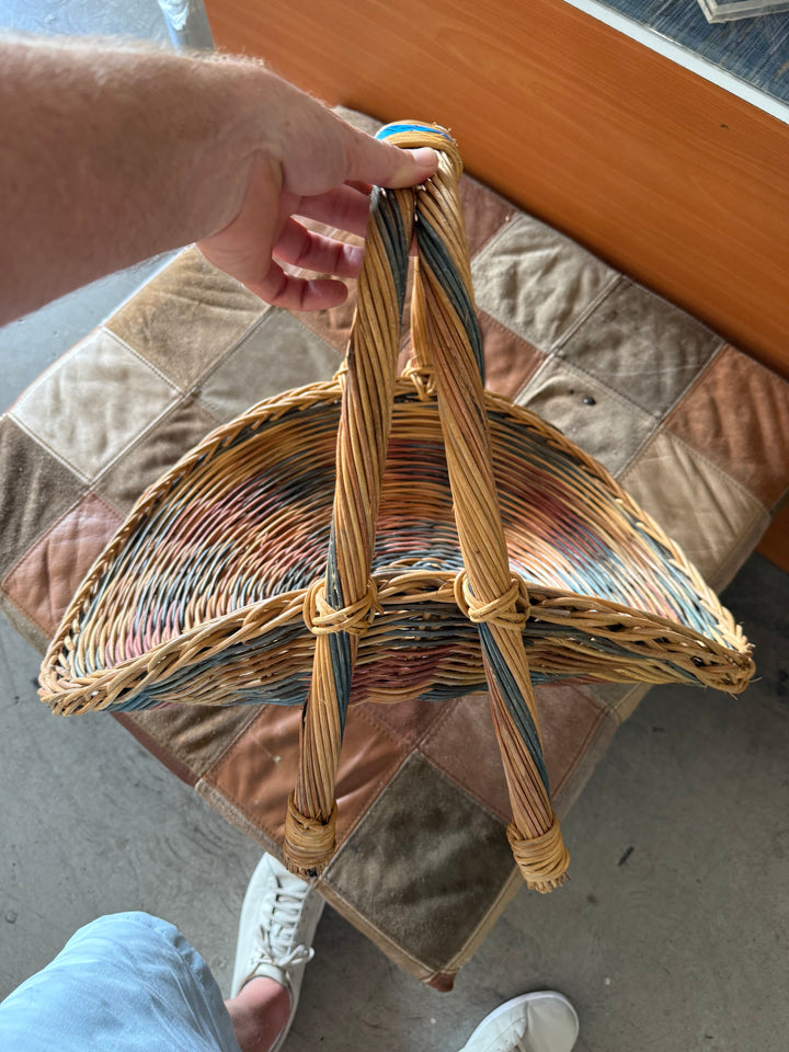 Footed wicker basket