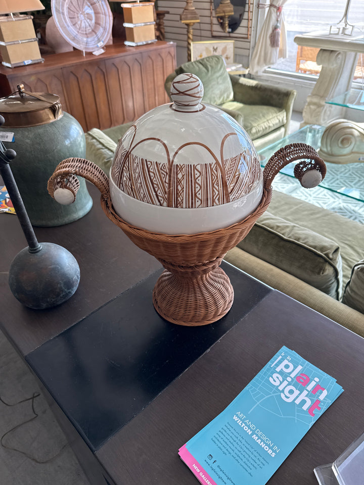 Unusual wicker stand with 2pc Bowl