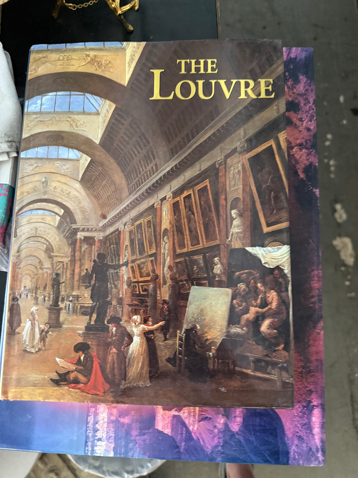 Louvre book