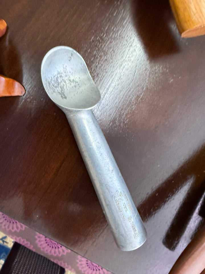 Vintage ice scooper