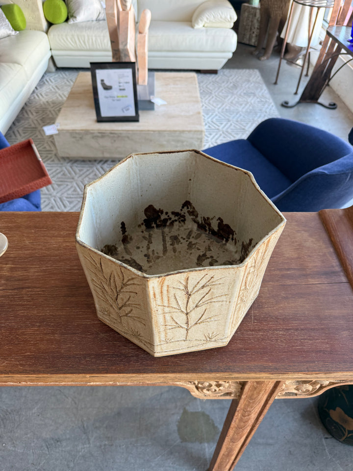 Bill Bruce signed pottery bowl