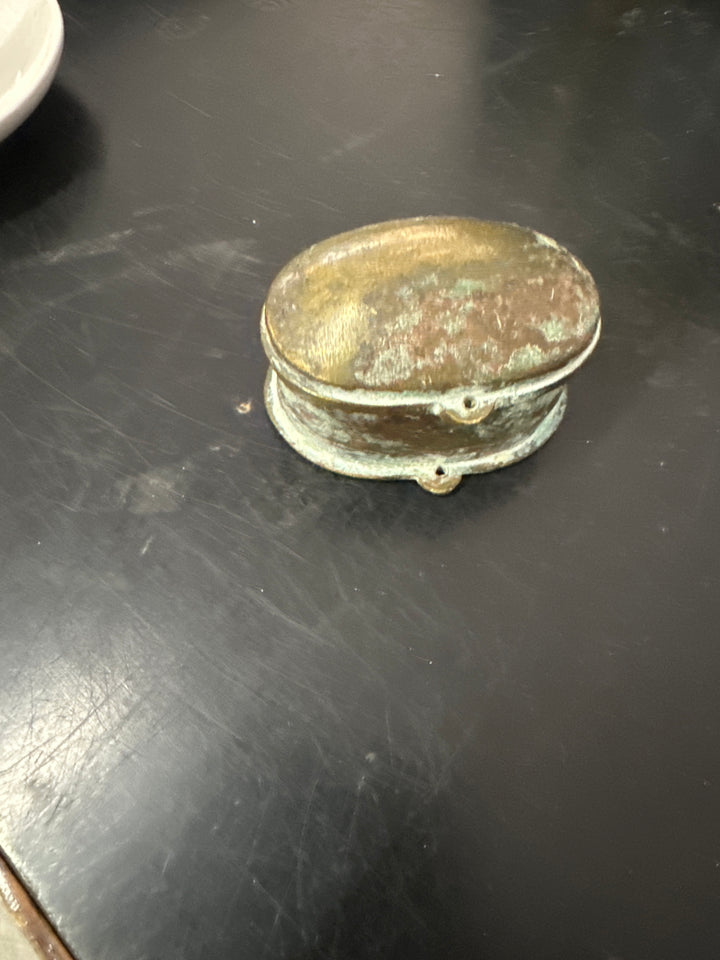 Sm brass trinket