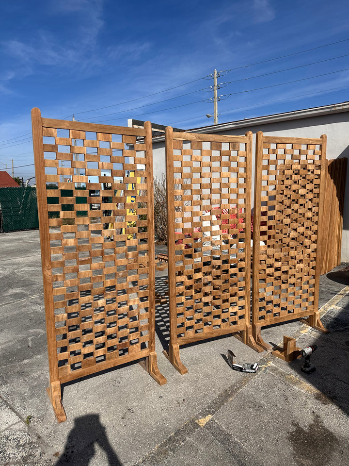 Grid wood outdoor Screen divider/Brand New