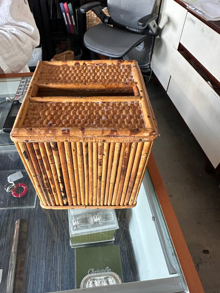 Wicker tissue box