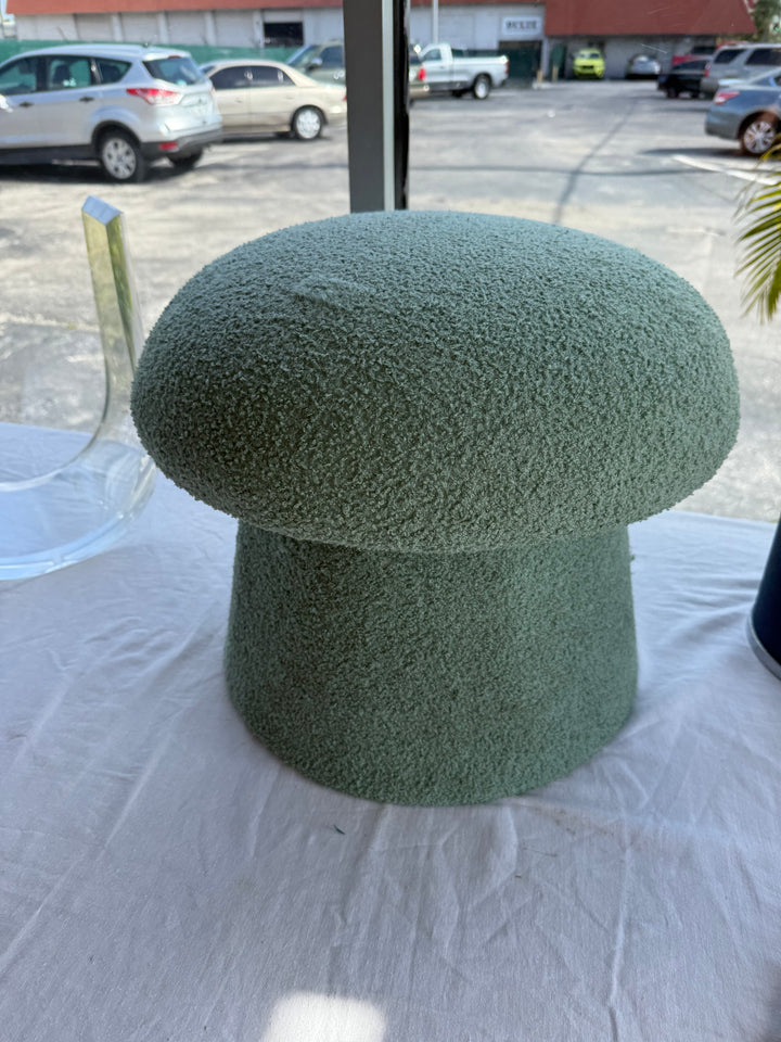 Mushroom stool
