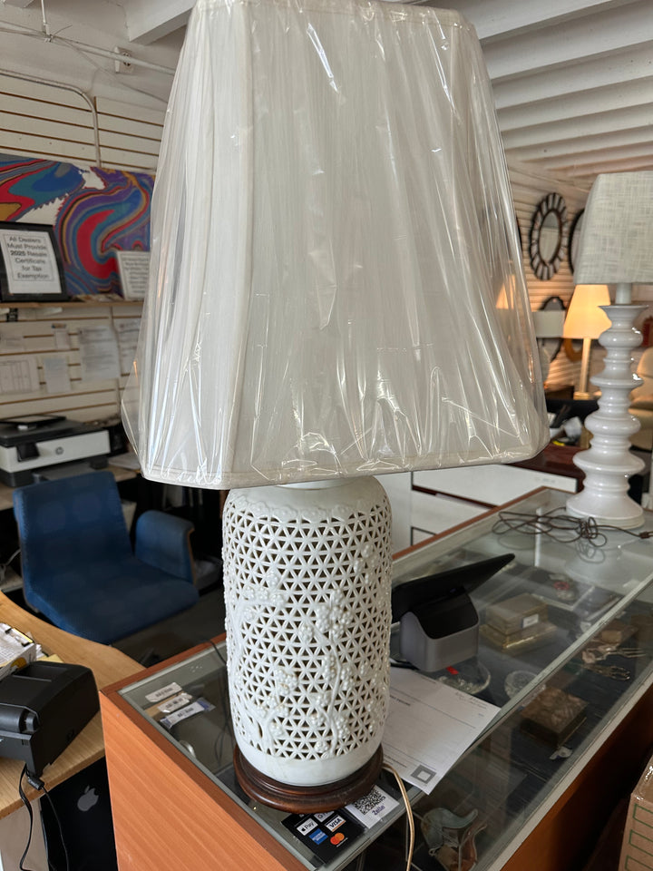 Large porcelain lamp