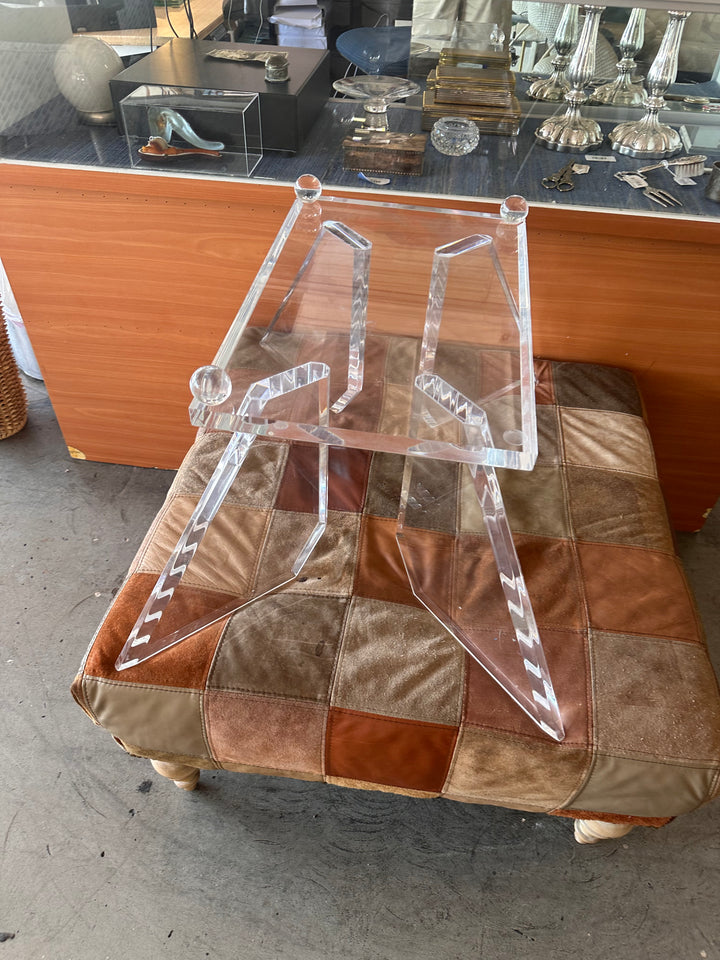 Lucite table base as is