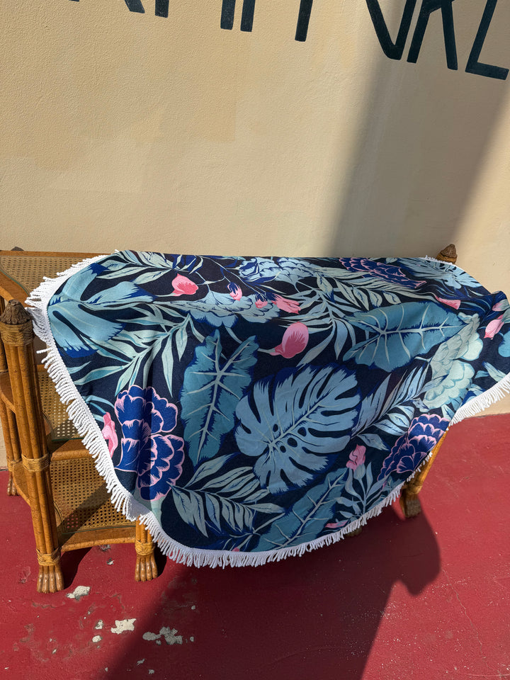 Vintage tropical round table cloth