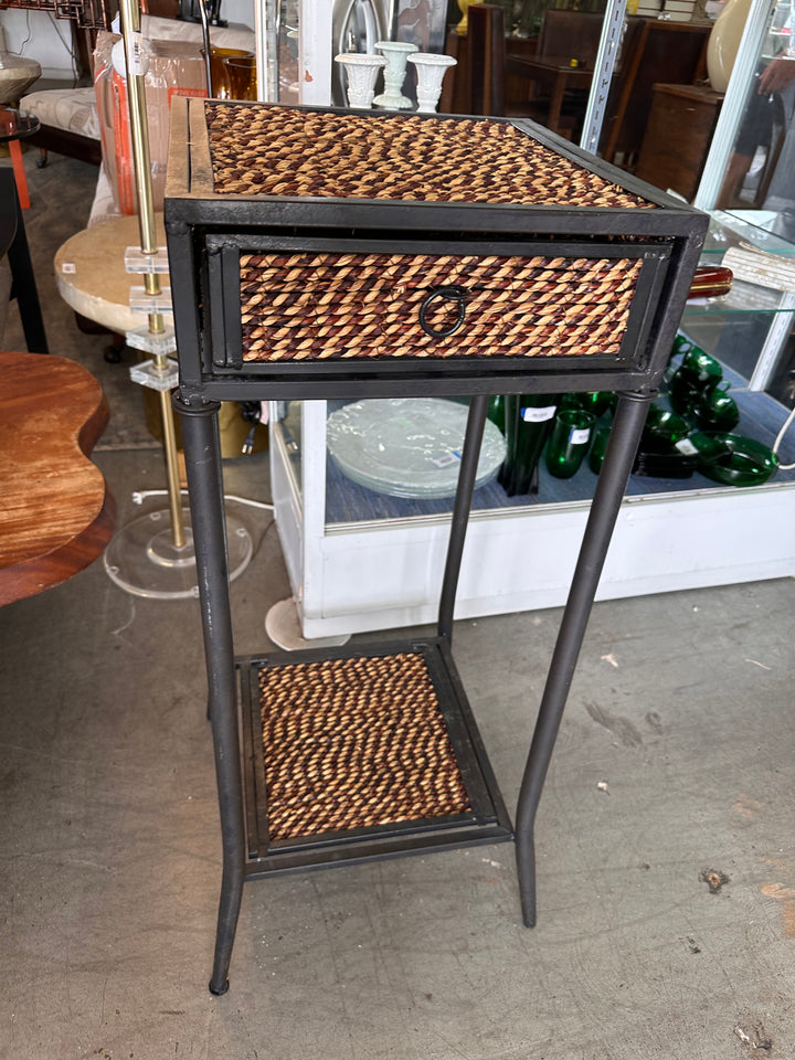 Metal wicker stand