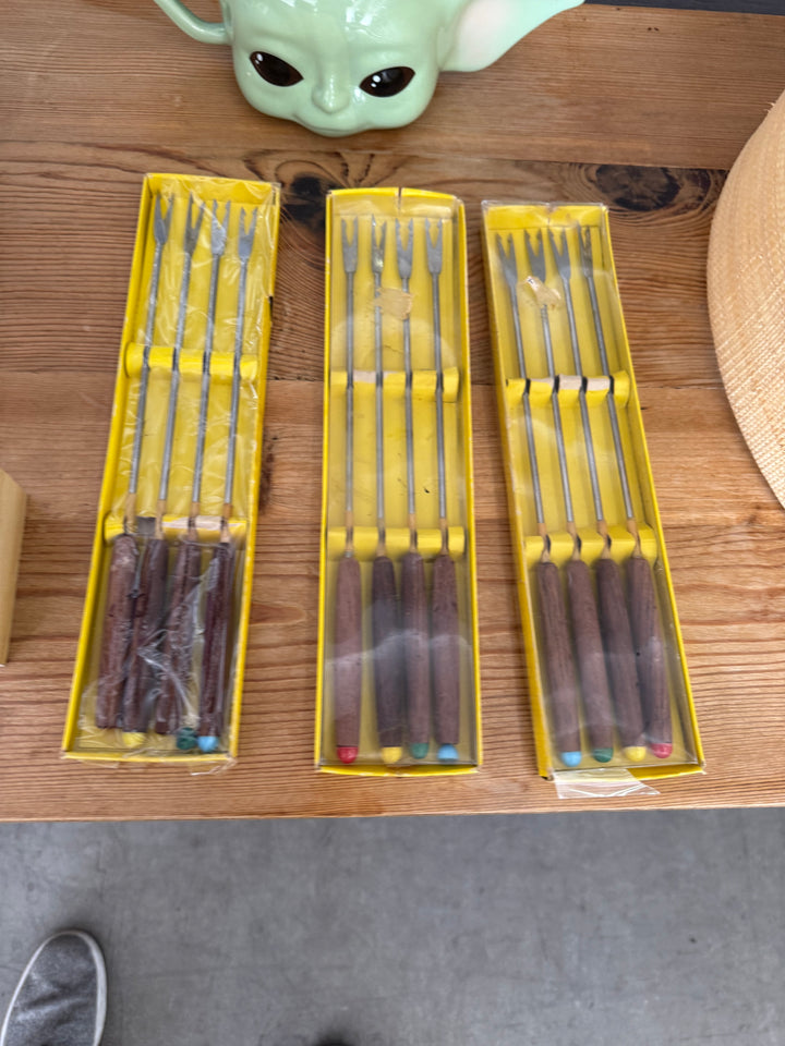 Fondue forks in box