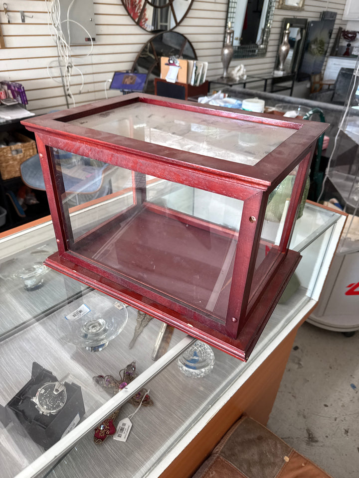 Shadow box