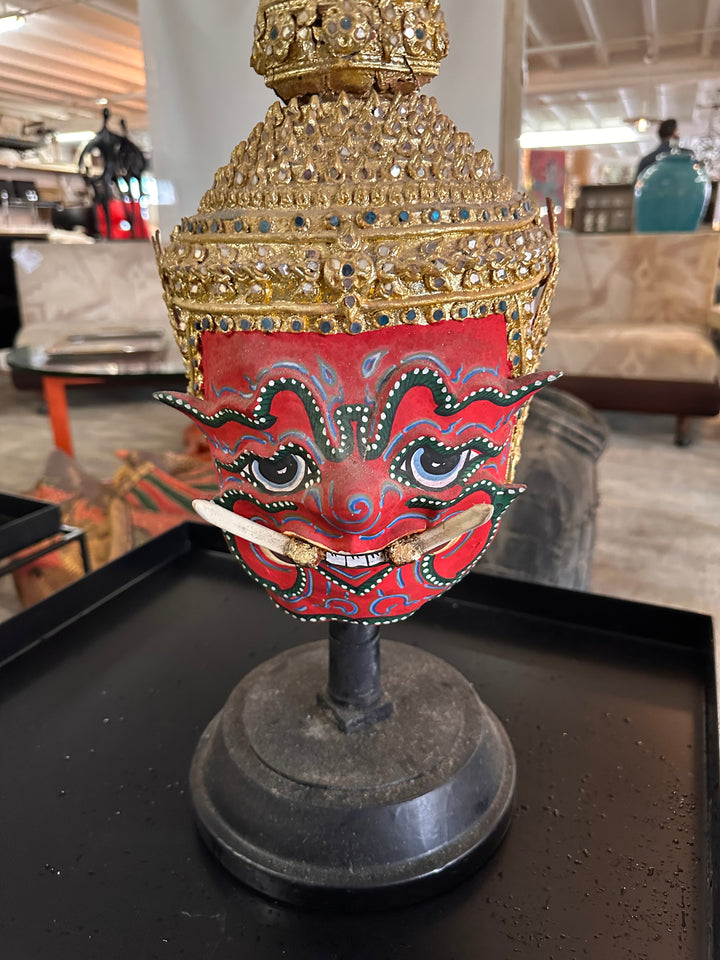 Thai face sculpture