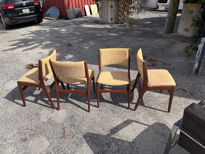 Set/4 teak Danish style chairs