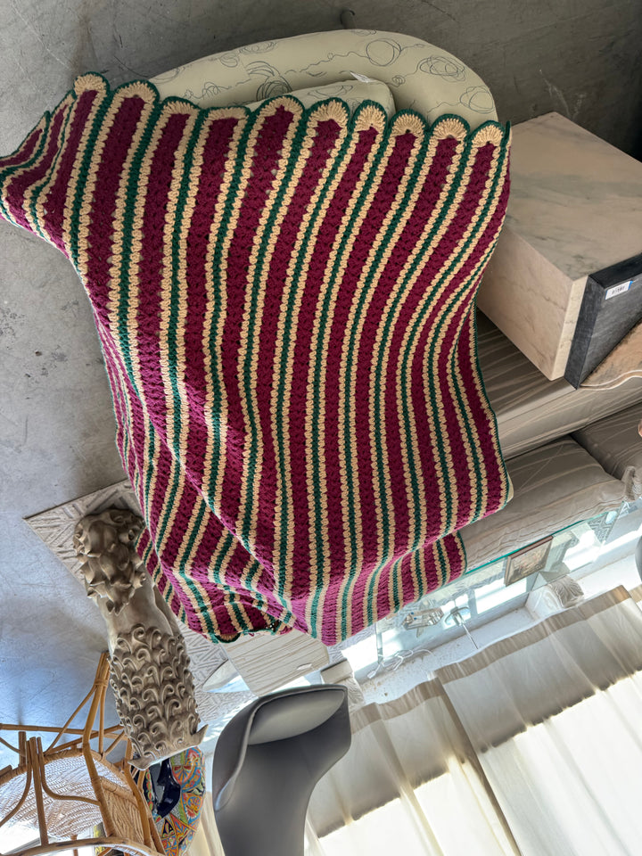 Vintage Scallop Crochet throw