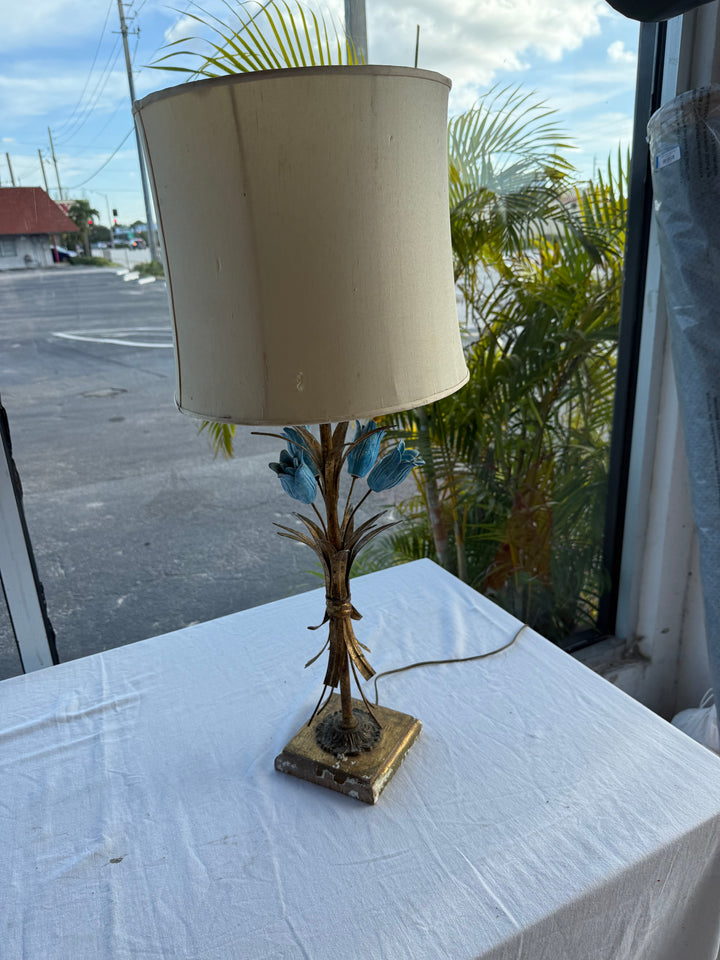 Italian gilt wood lamp with blue porcelain flowers