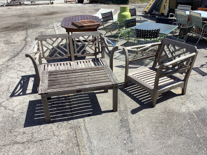3/pc Ornate patio set