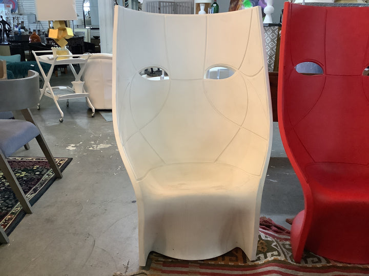 White face Chair