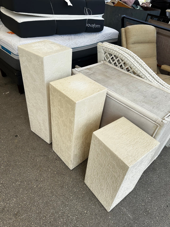 Set/3 Faux concrete pedestals