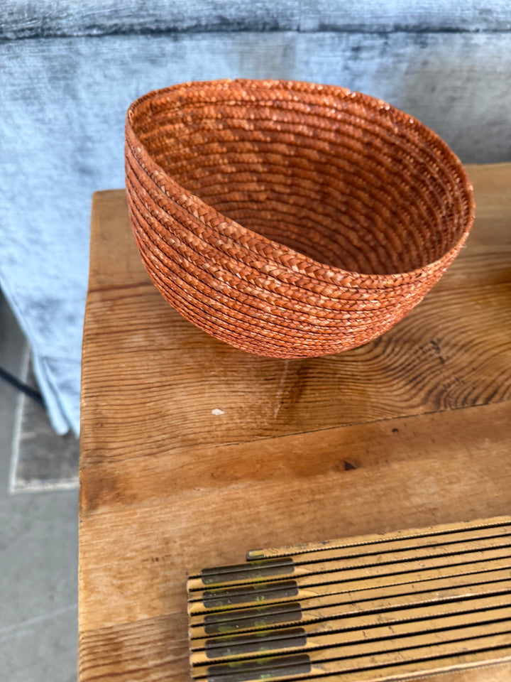 Woven small basket