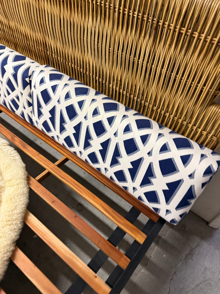 Pr Long Geometric Back cushions