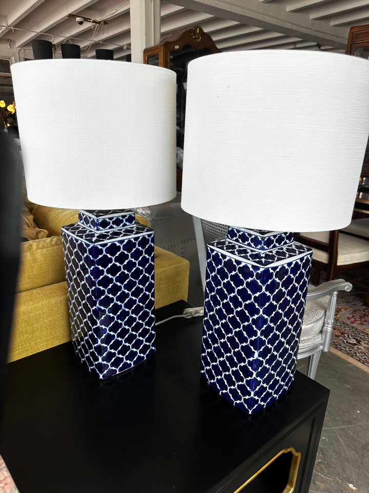 Pr Blue / White Lamps