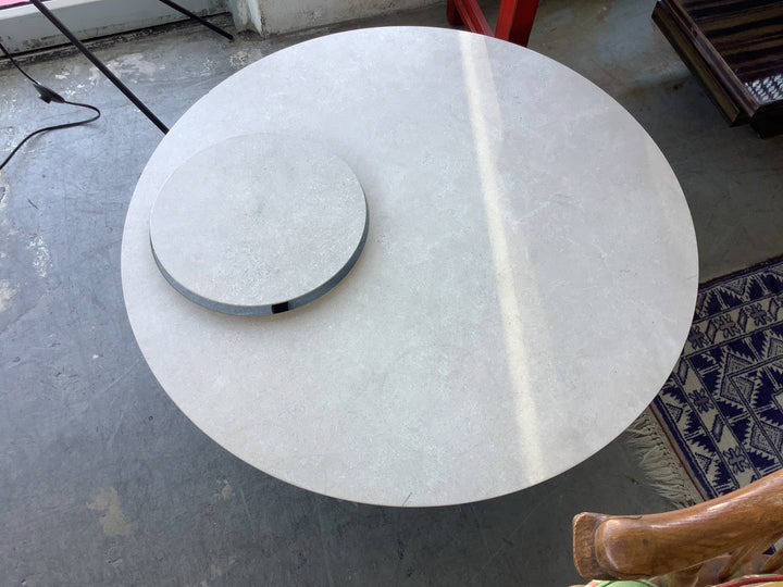 Guilherme Wentz coffee table