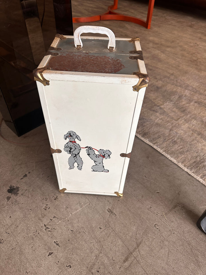 Poodle dog box