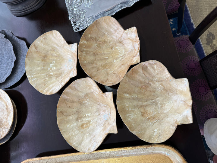 Set/4 Capiz Shell bowls