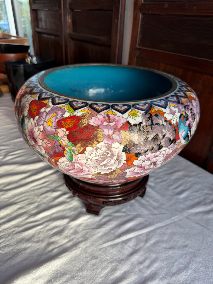 LARGE CHINESE CLOISONNÉ BOWL WITH DETAILED  butterfly’s AND FLOWERS
