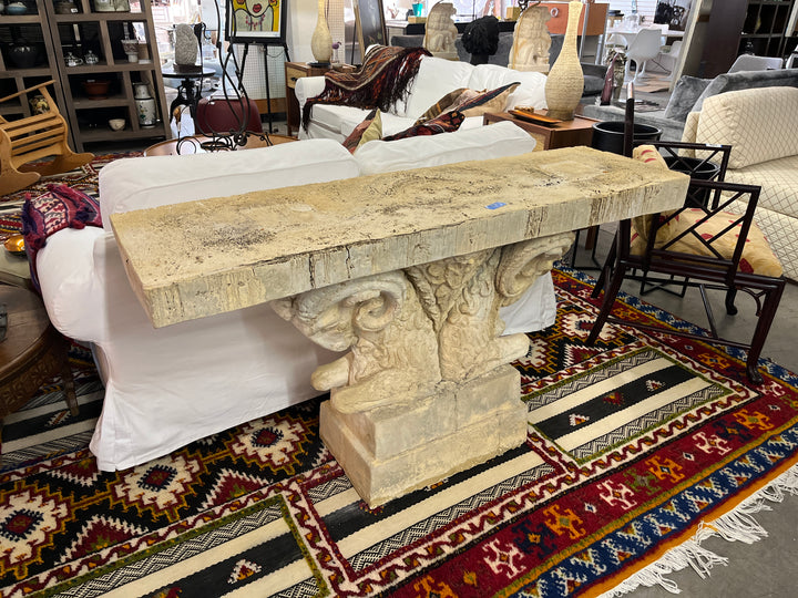 Rams Head Console