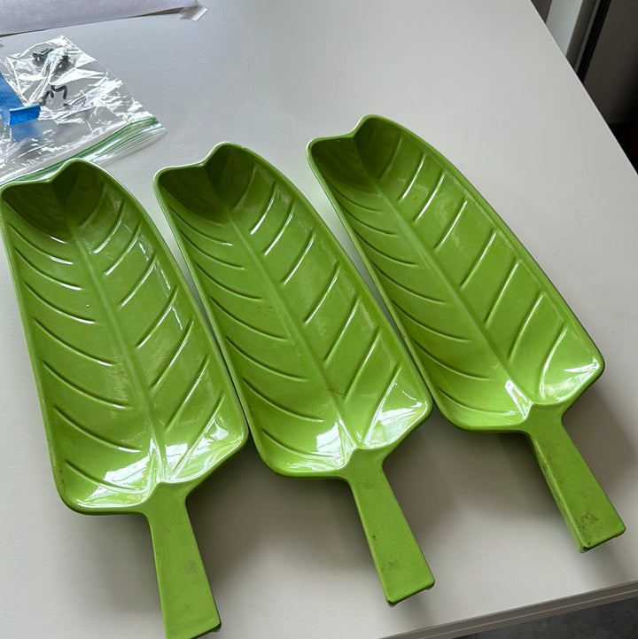 Green leaf plate
