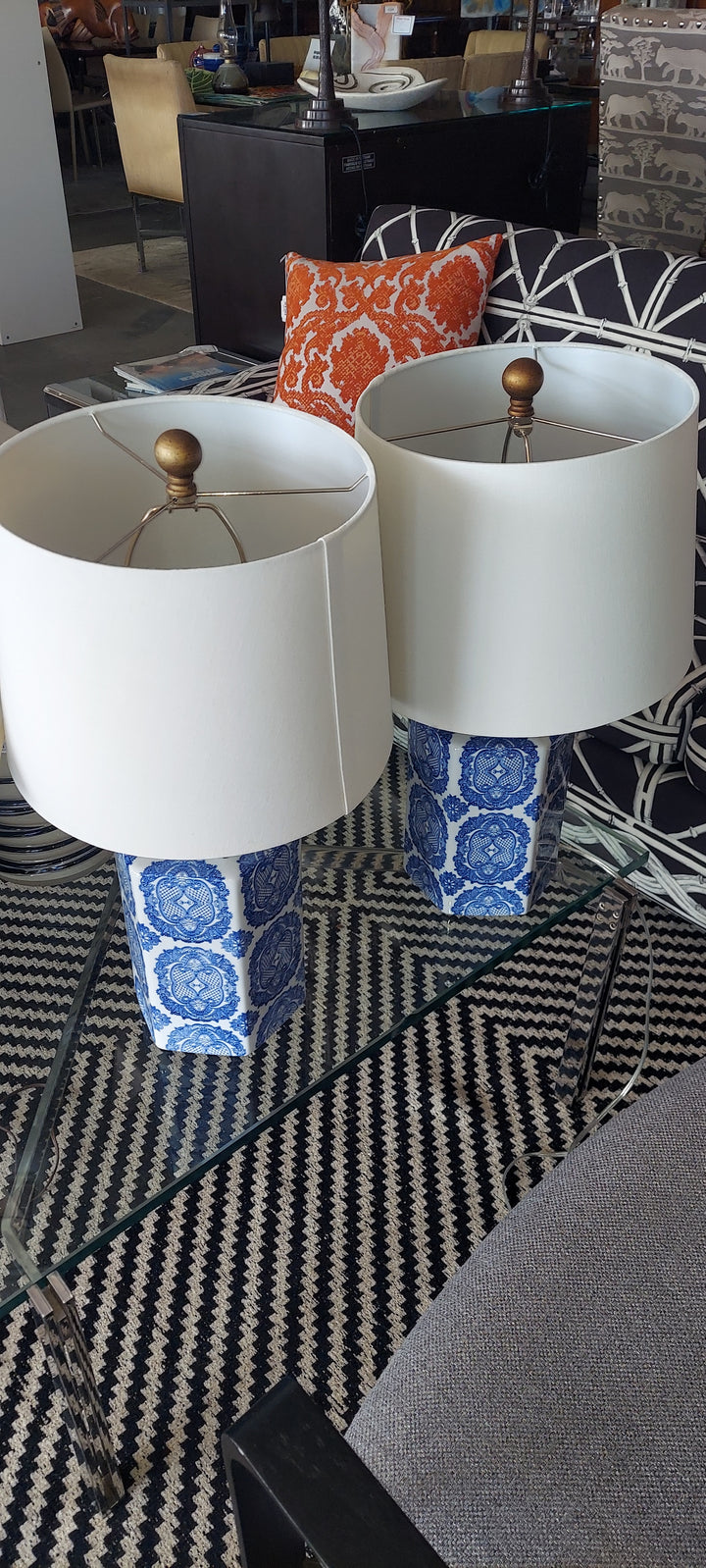 Pr B/W Ginger Jar lamps