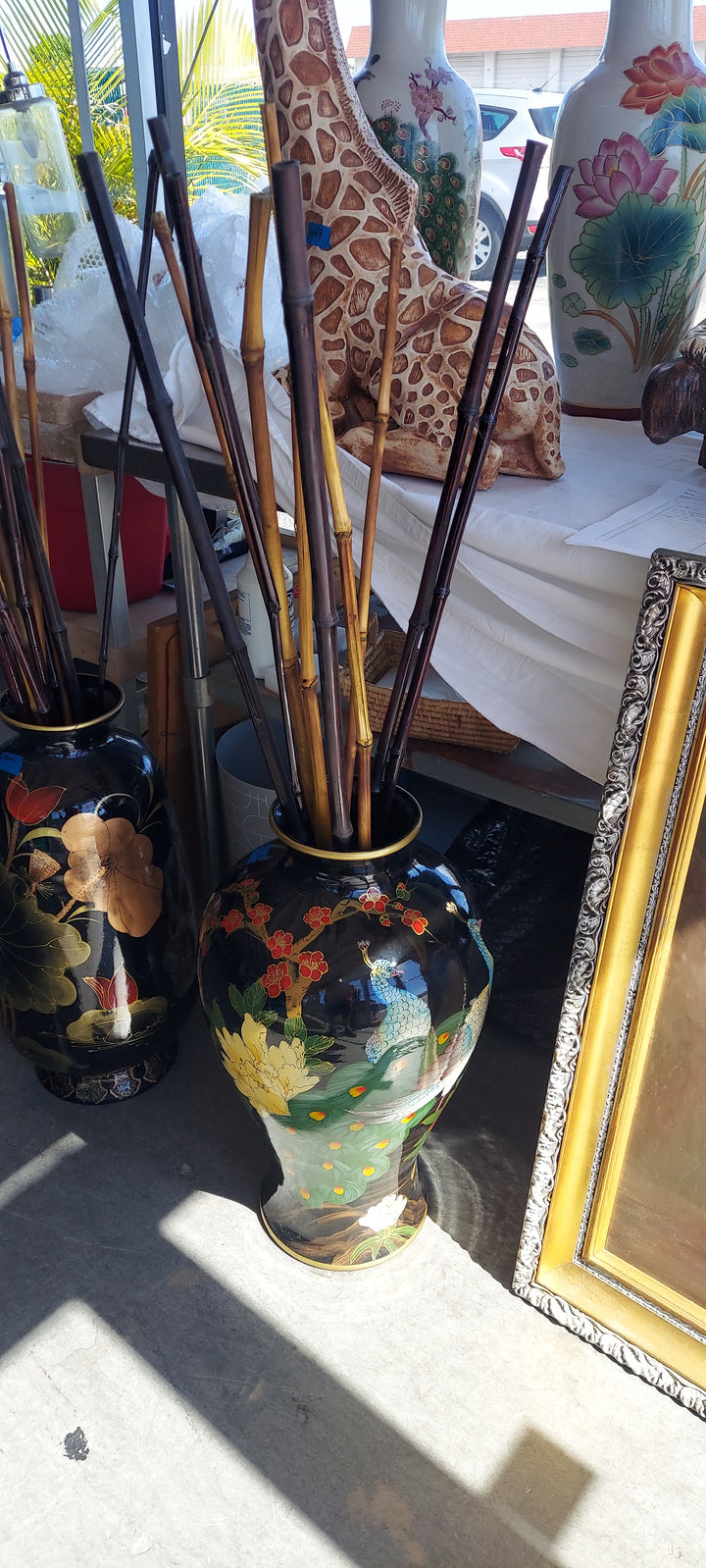 LG Asian Vase peacocks