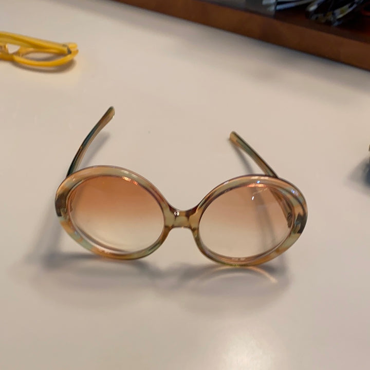 Amber retro sunglasses