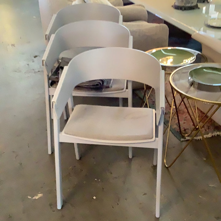 4 Muuto gray chairs as/is
